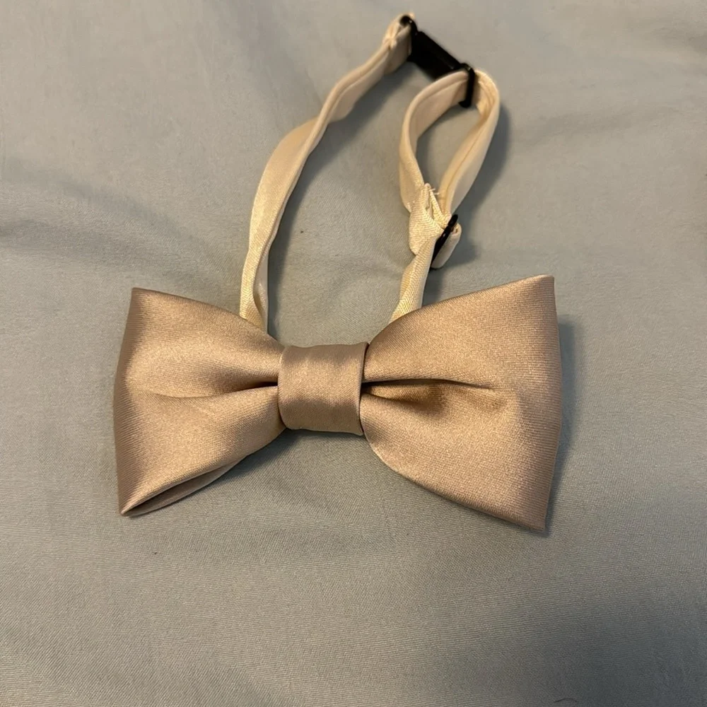Champagne Clip-on Bow Toe